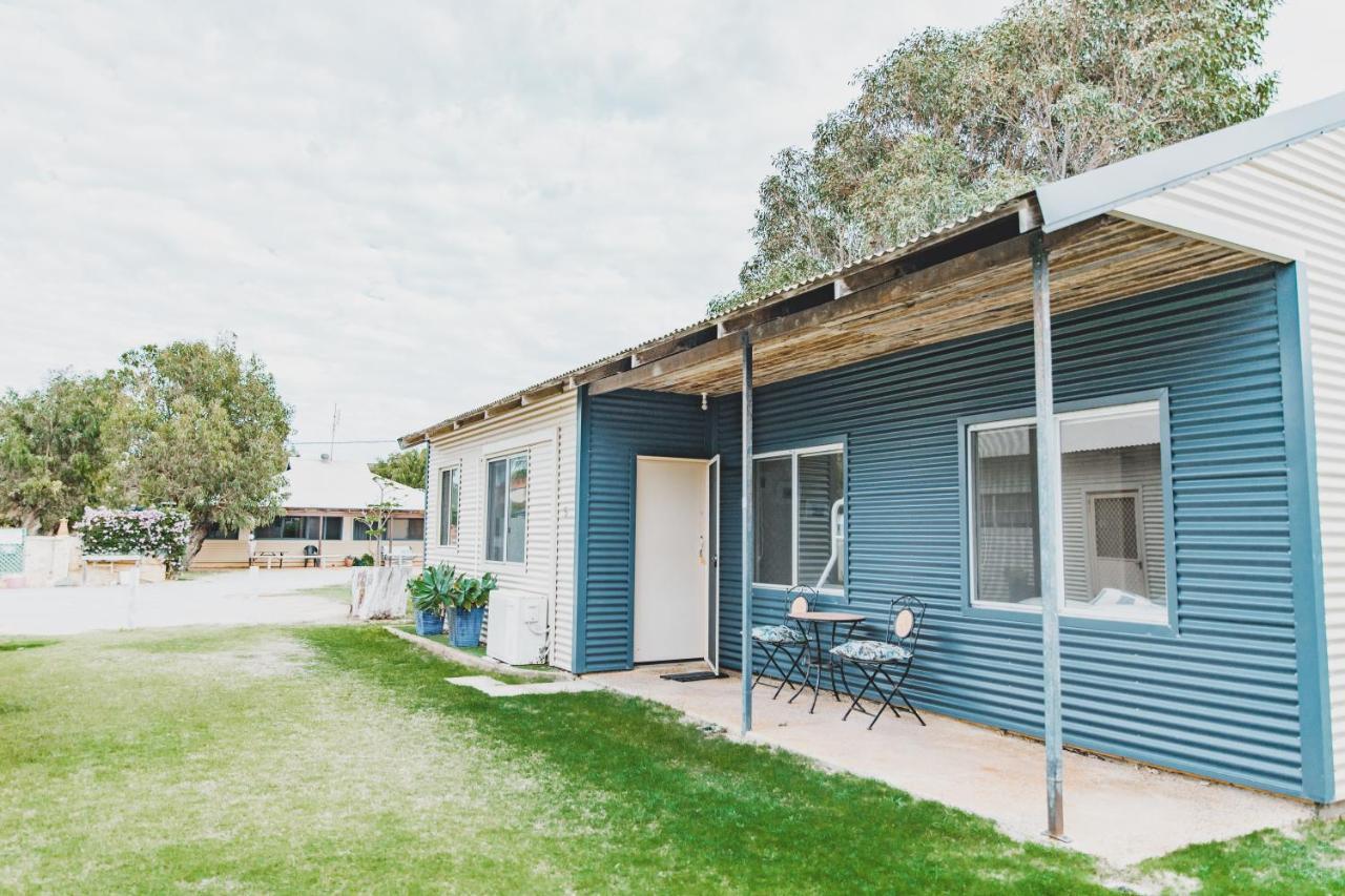 Dongara Hotel Motel Eksteriør billede